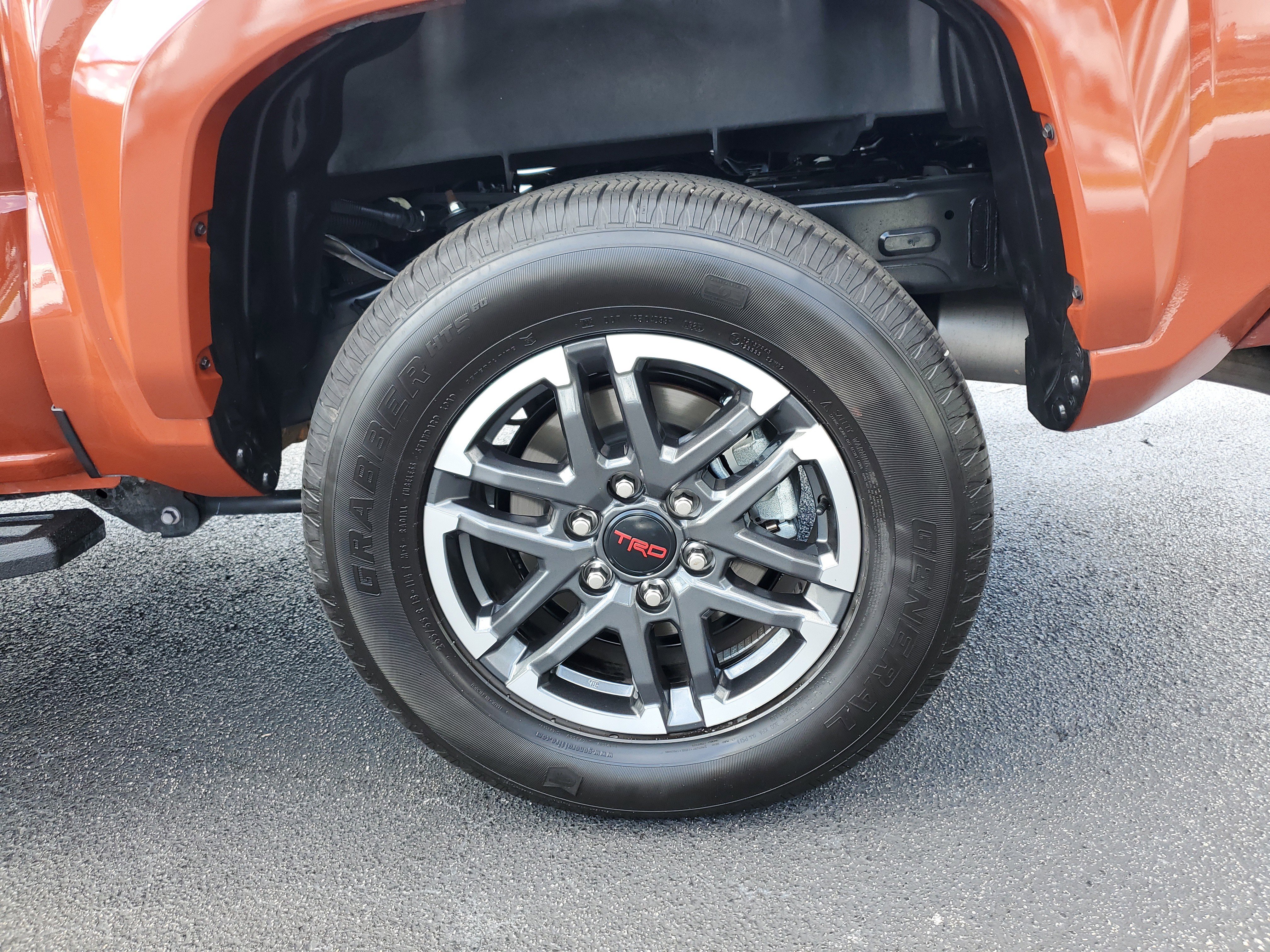 Used 2025 Toyota Tacoma TRD Sport image 29