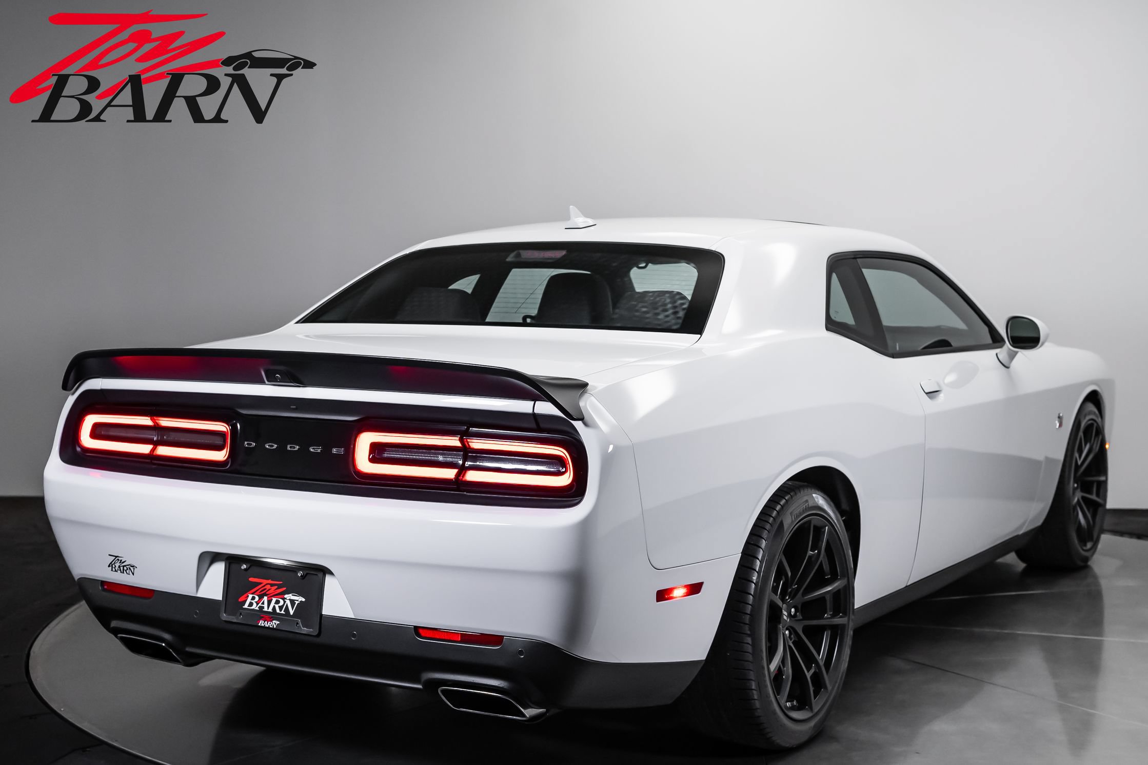 Used 2023 Dodge Challenger R/T Scat Pack w/ Plus Package RWD image 5