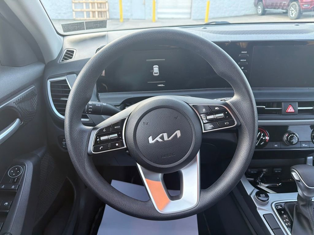 Used 2024 Kia Seltos LX image 15