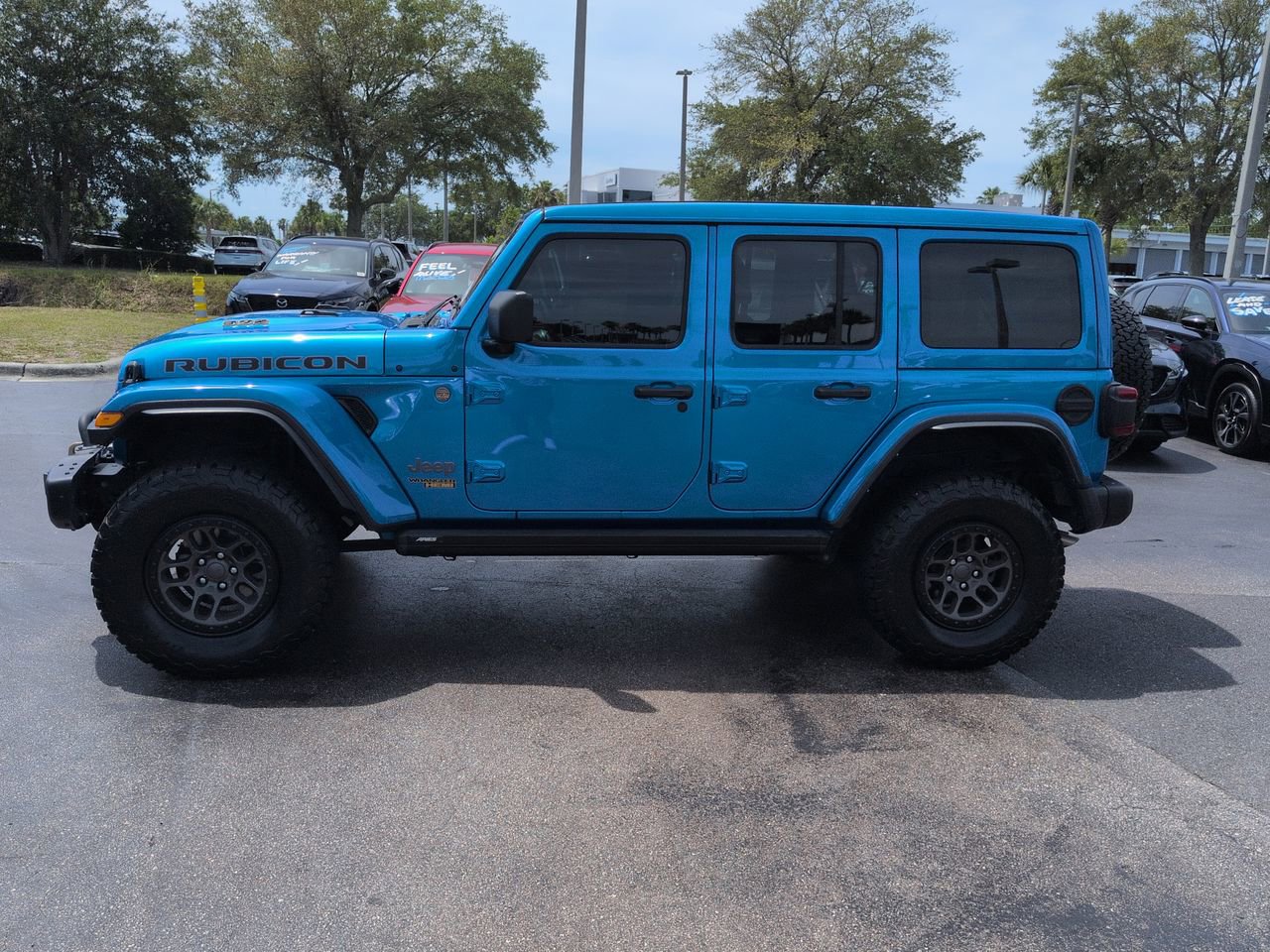 Used 2023 Jeep Wrangler Unlimited Rubicon 392 w/ Xtreme Recon 35" Tire Package AWD/4WD image 7