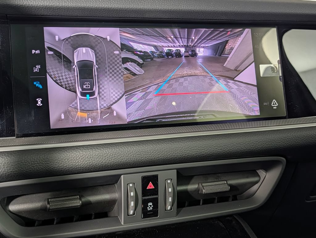 New 2026 Porsche Cayenne Coupe AWD/4WD image 32