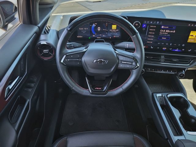 Certified 2024 Chevrolet Equinox EV RS FWD image 12
