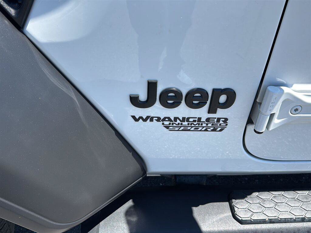 Used 2021 Jeep Wrangler Unlimited Sport AWD/4WD image 10