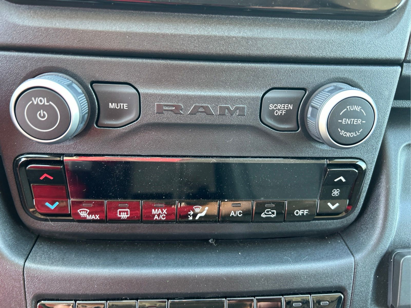 New 2026 RAM ProMaster 2500 w/ Advanced Safety Group FWD image 24