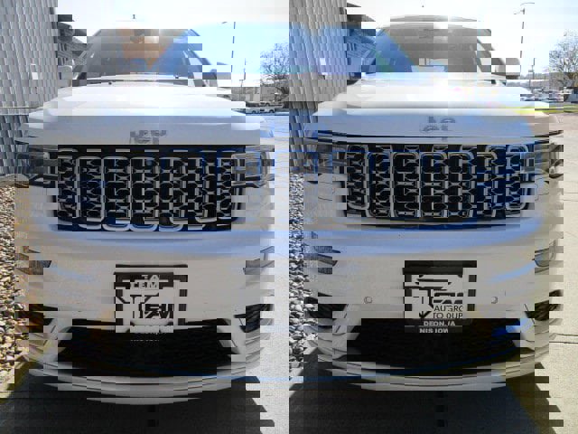 Used 2020 Jeep Grand Cherokee Summit w/ Platinum Series Group image 2