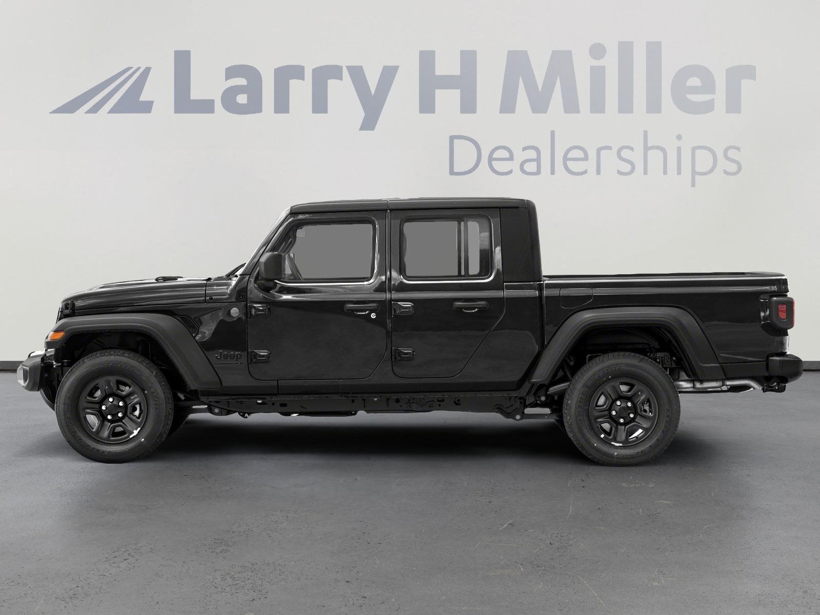 Used 2023 Jeep Gladiator Mojave AWD/4WD image 3