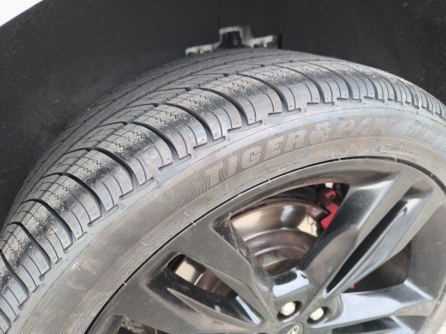 Used 2020 Ford Edge ST w/ Equipment Group 401A image 9