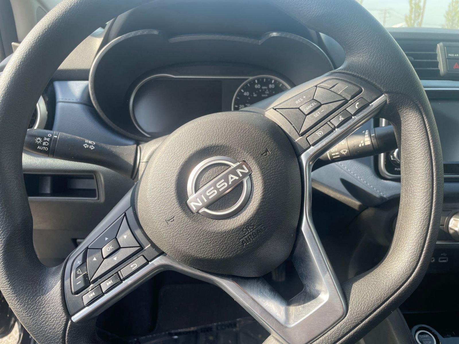 Used 2025 Nissan Versa SV FWD image 25