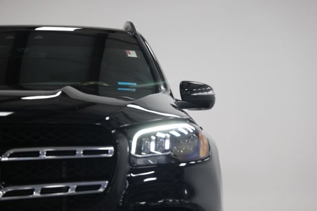 Used 2022 Mercedes-Benz GLS 450 4MATIC image 3