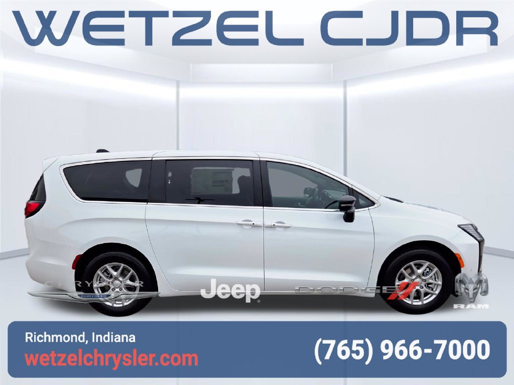 New 2027 Chrysler Pacifica Select FWD image 8
