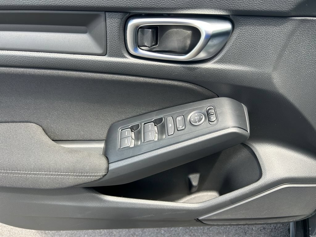 Used 2025 Honda Civic Sport image 30
