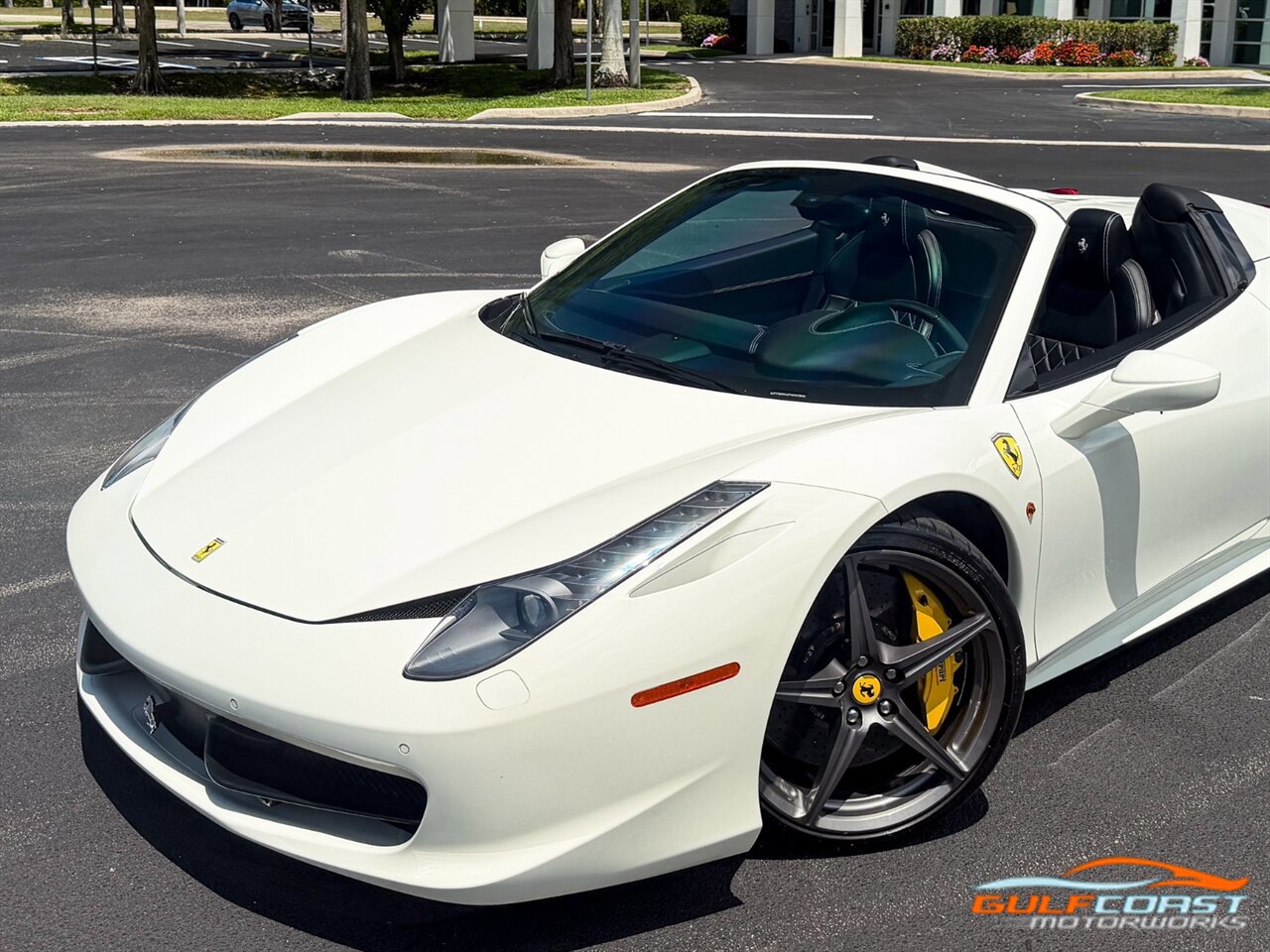 Used 2015 Ferrari 458 Spider RWD image 8