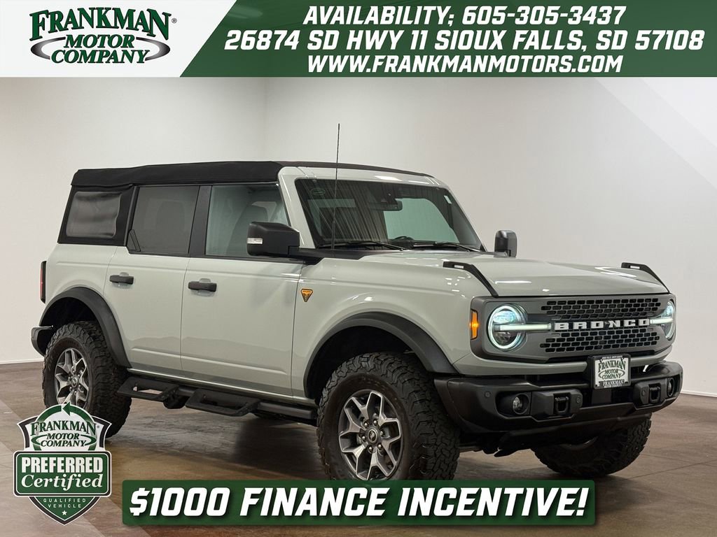 Used 2023 Ford Bronco Badlands image 1