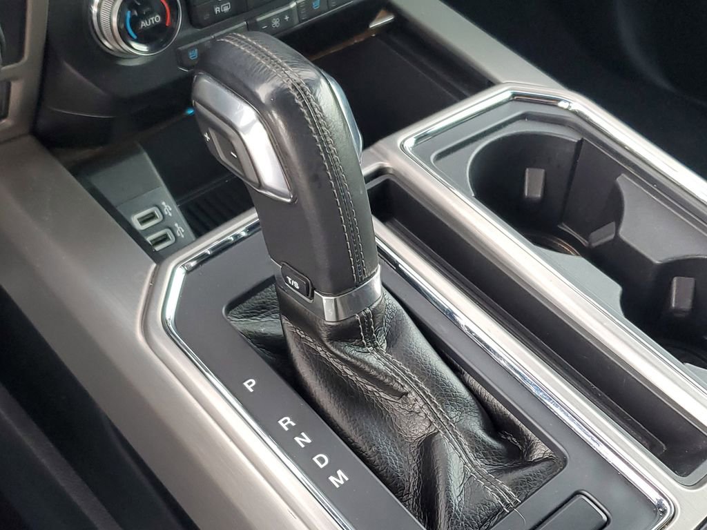 Used 2017 Ford F150 Platinum w/ Equipment Group 701A Luxury AWD/4WD image 30