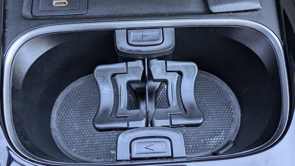 Used 2025 Mercedes-Benz GLA 250 4MATIC image 20