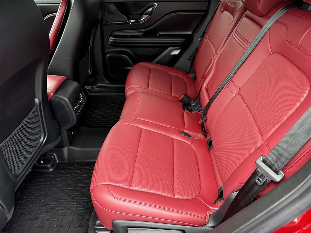 Used 2025 Lincoln Corsair Grand Touring w/ Equipment Group 301A image 20