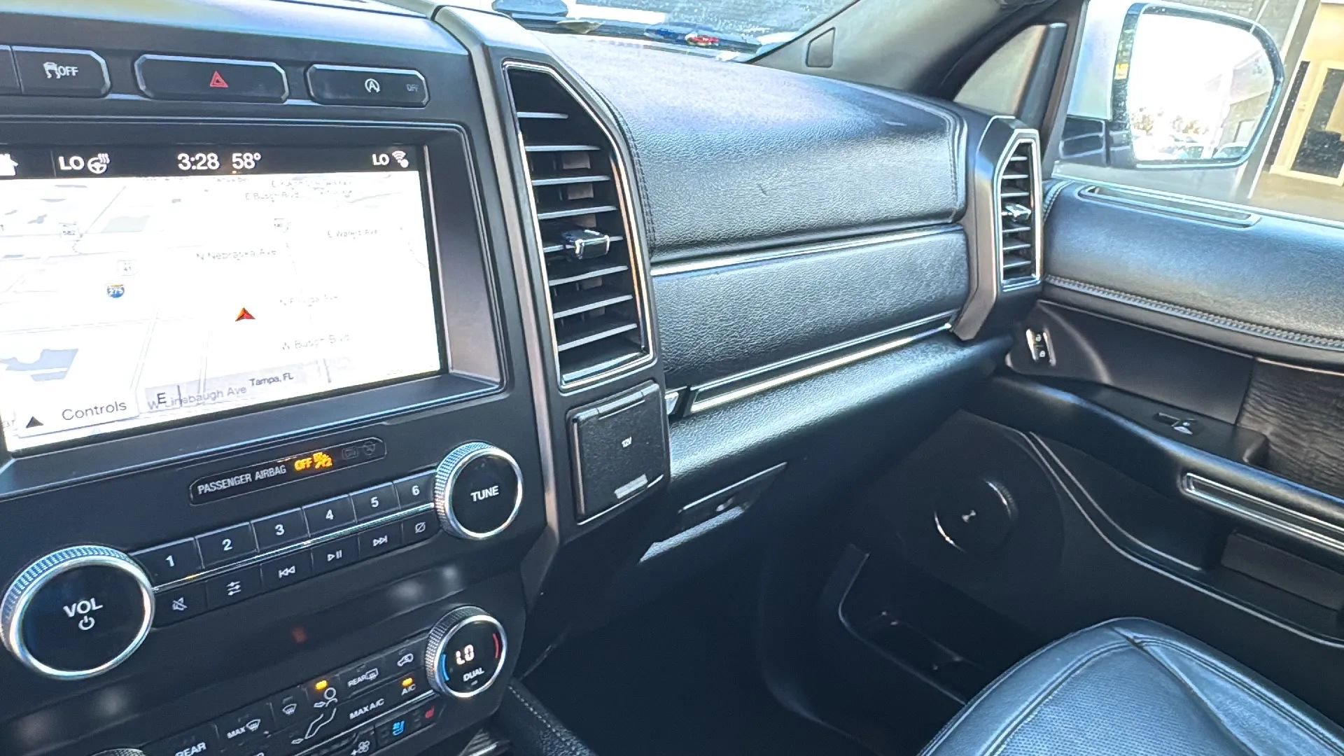 Used 2019 Ford Expedition Max Limited AWD/4WD image 20