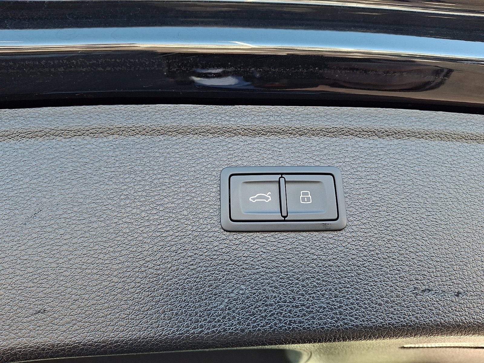 Used 2022 Audi SQ5 Premium Plus image 31