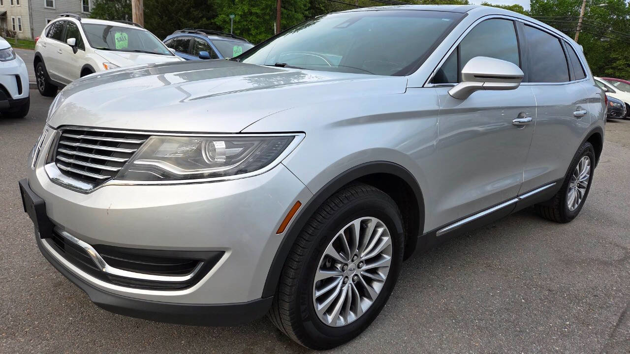 Used 2016 Lincoln MKX Select w/ Select Plus Package AWD/4WD image 6