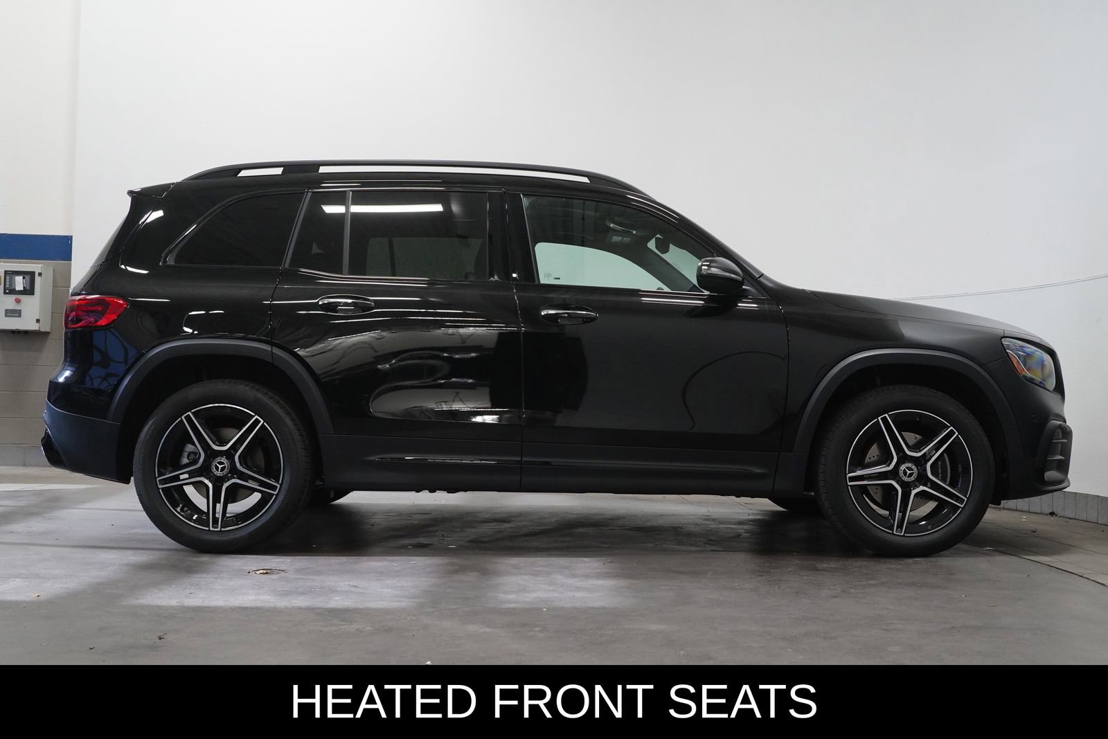 New 2026 Mercedes-Benz GLB 250 4MATIC image 8