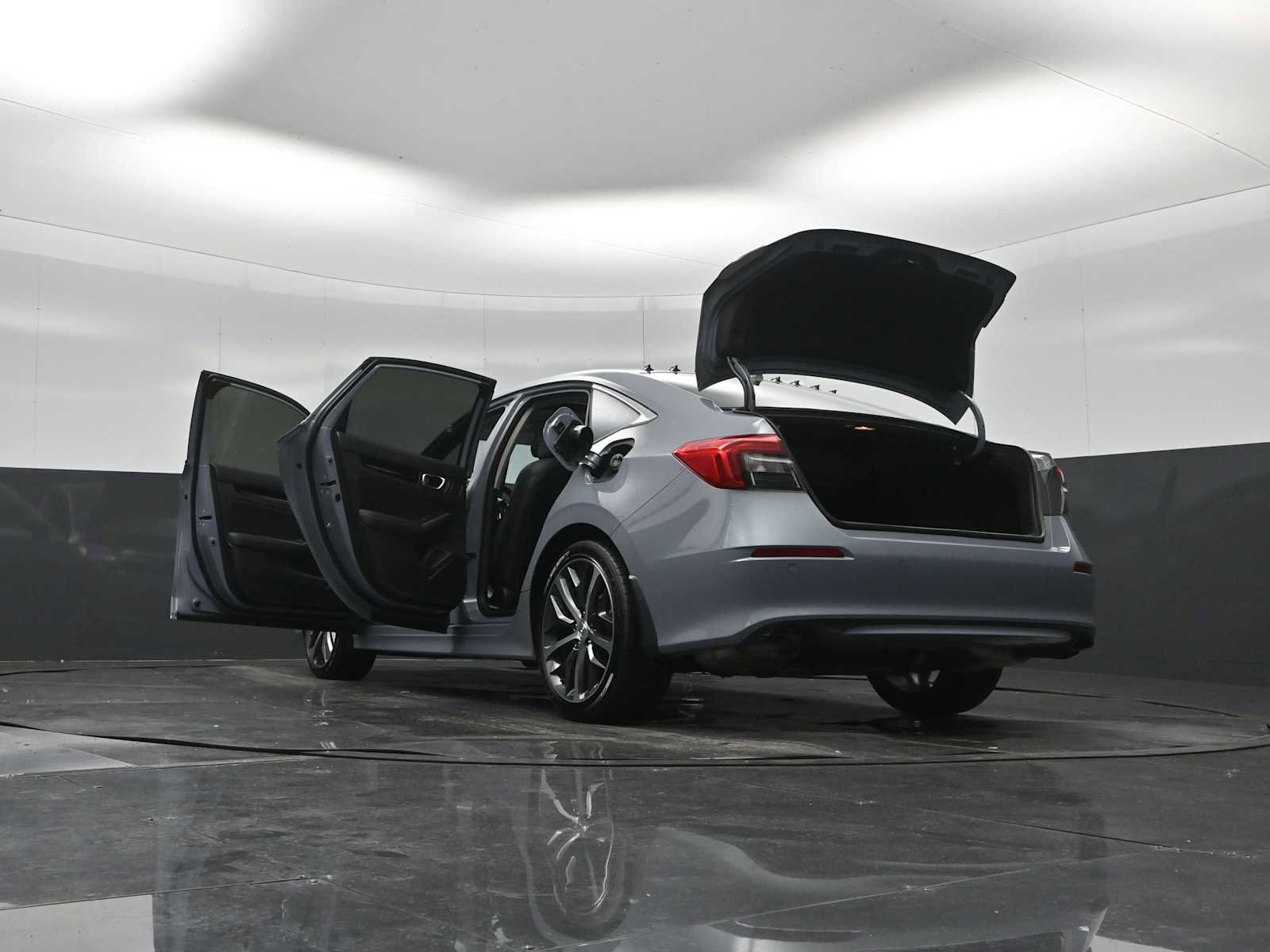 Used 2022 Honda Civic Touring image 37