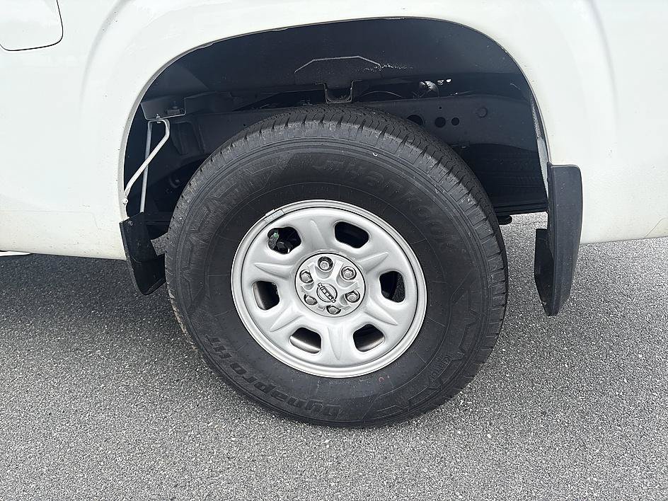 Certified 2025 Nissan Frontier S AWD/4WD image 2