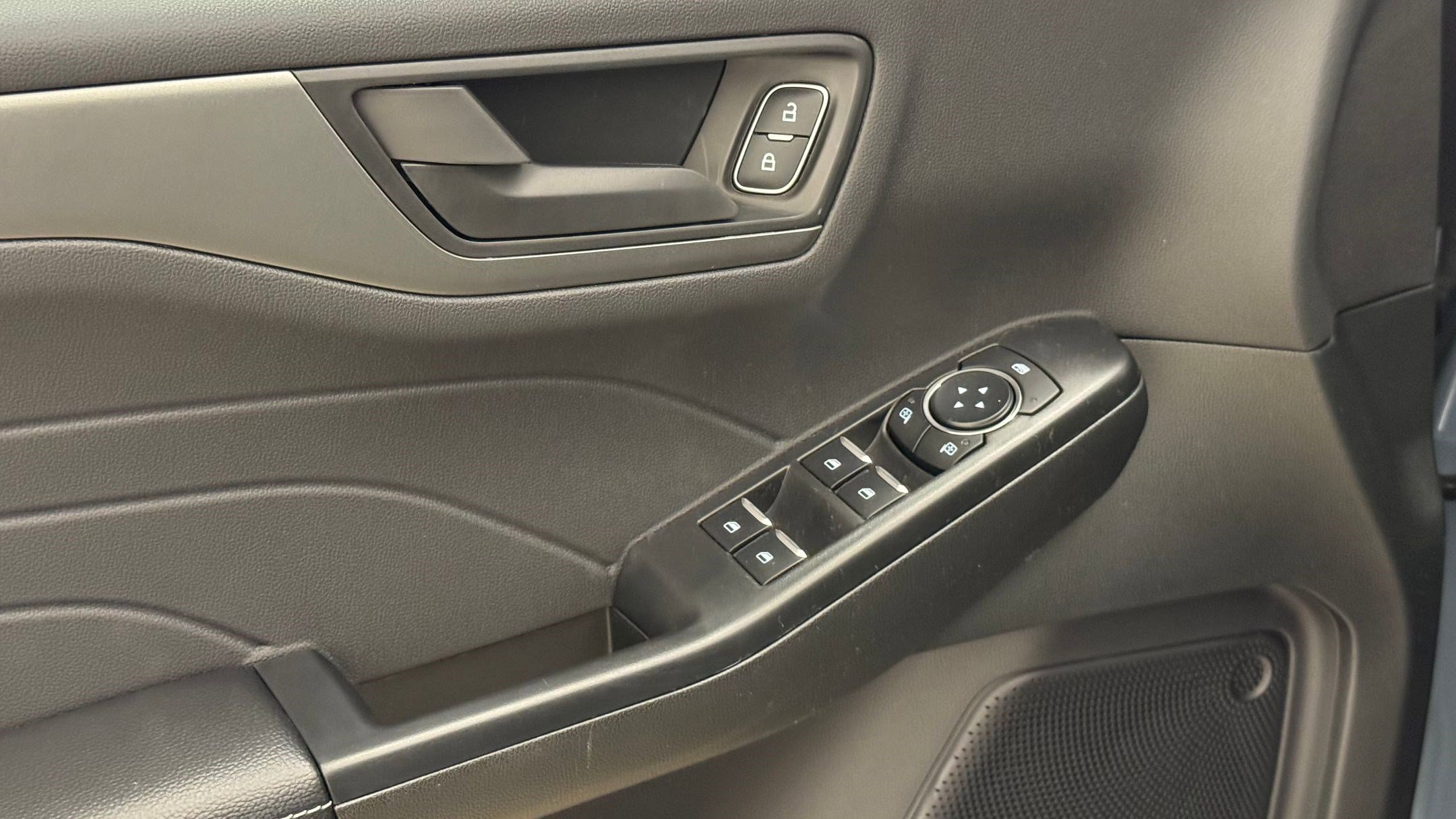 New 2026 Ford Escape Active w/ Cold Weather Package FWD image 13