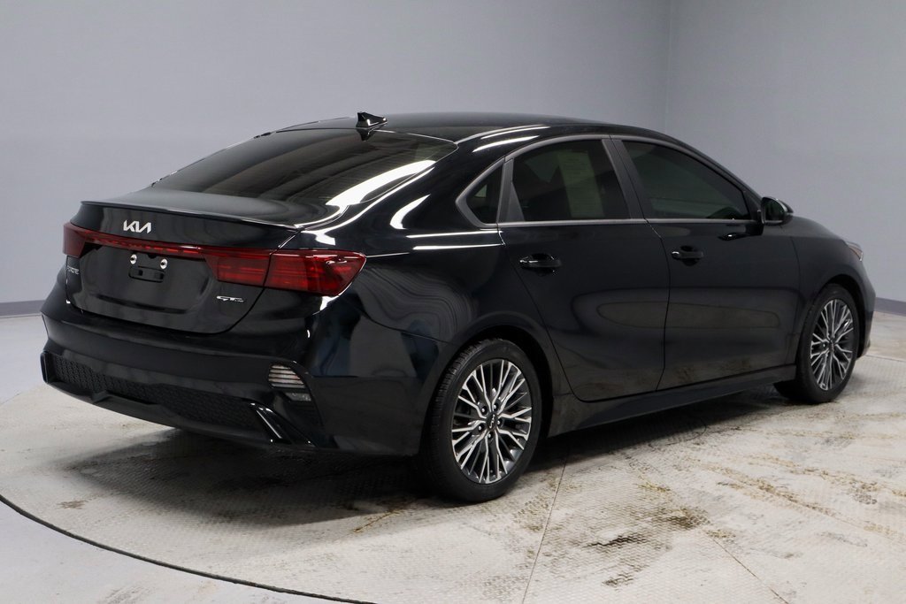 Used 2024 Kia Forte GT-Line w/ GT-Line Premium Package image 12