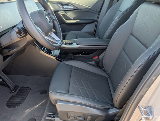 New 2026 BMW X1 xDrive28i w/ Technology Package AWD/4WD image 4