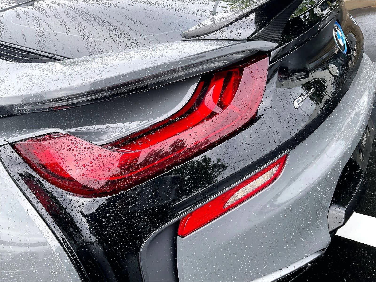 Used 2017 BMW i8 image 29