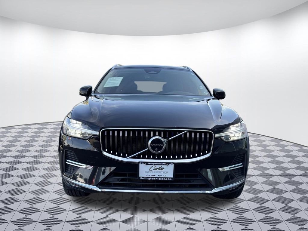 Used 2023 Volvo XC60 B5 Plus AWD/4WD image 2