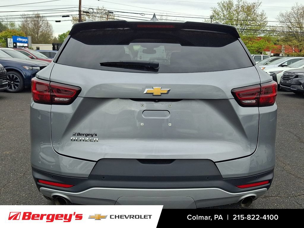 Used 2024 Chevrolet Blazer LT w/ Convenience Package FWD image 6