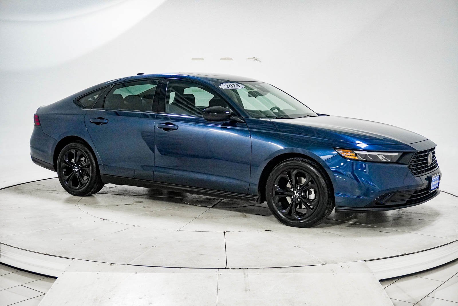 Certified 2025 Honda Accord SE image 12