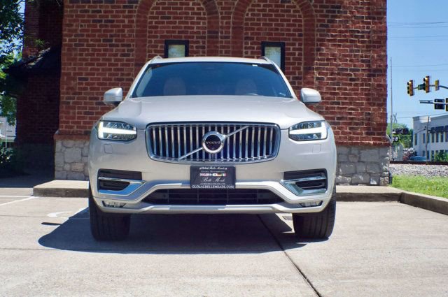 Used 2024 Volvo XC90 B6 Ultimate AWD/4WD image 2