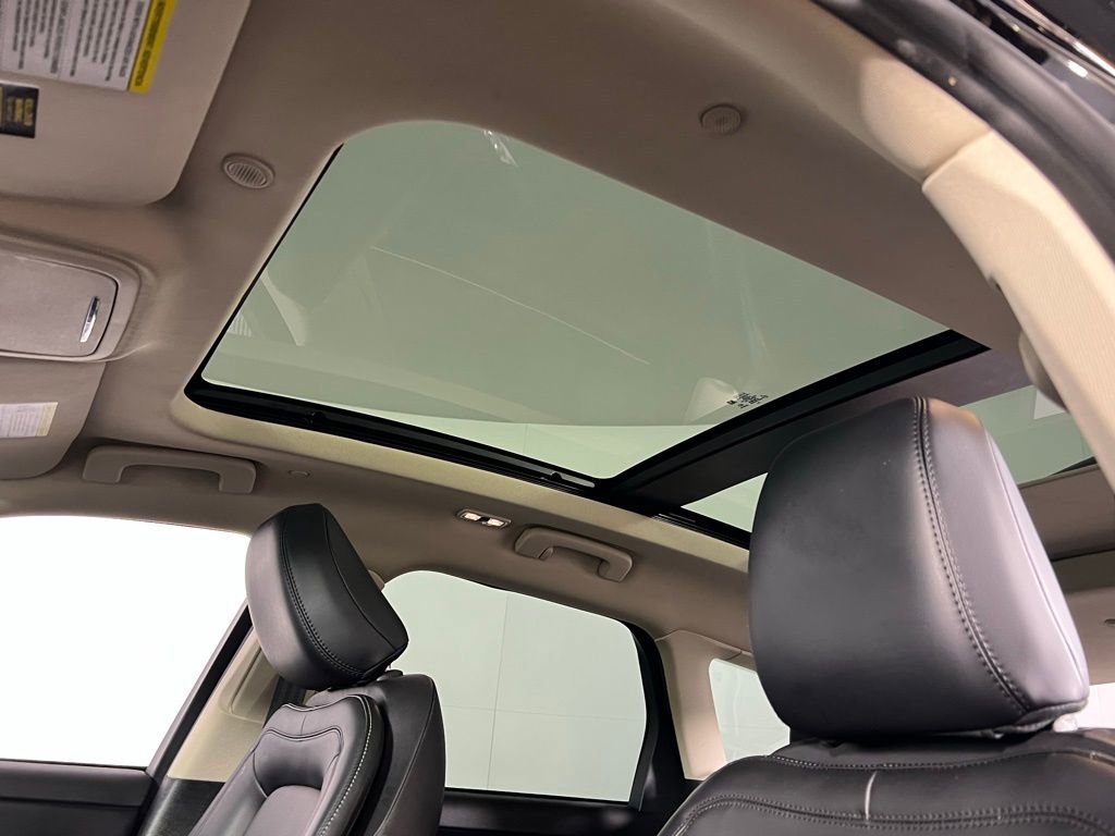 Used 2024 Lincoln Corsair Grand Touring image 21