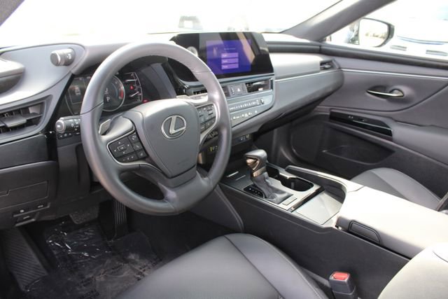 Certified 2024 Lexus ES 350 w/ Premium Package image 12