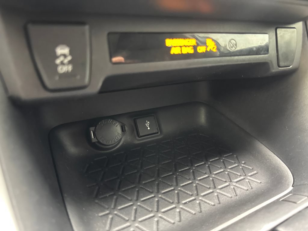 Used 2021 Toyota RAV4 LE FWD image 67