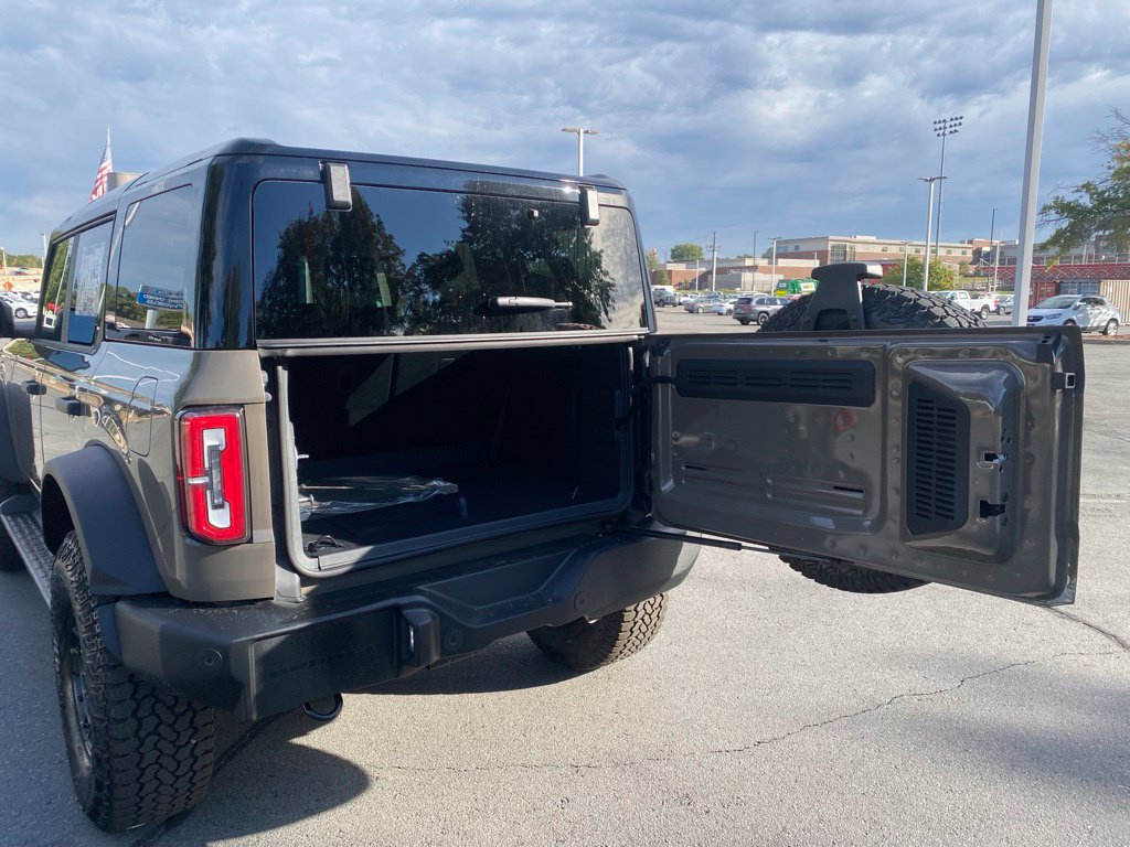 New 2026 Ford Bronco Outer Banks w/ Sasquatch Package AWD/4WD image 9