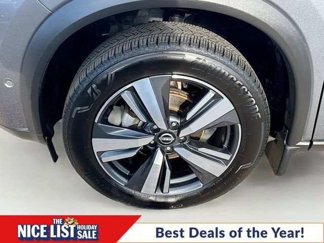 Used 2023 Nissan Rogue SL w/ SL Premium Package image 32