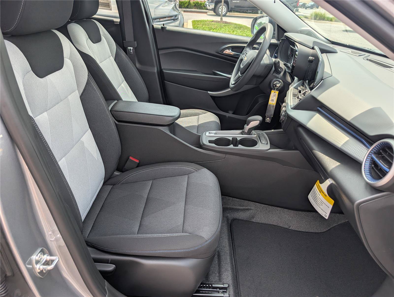 New 2026 Chevrolet Trax LS FWD image 6