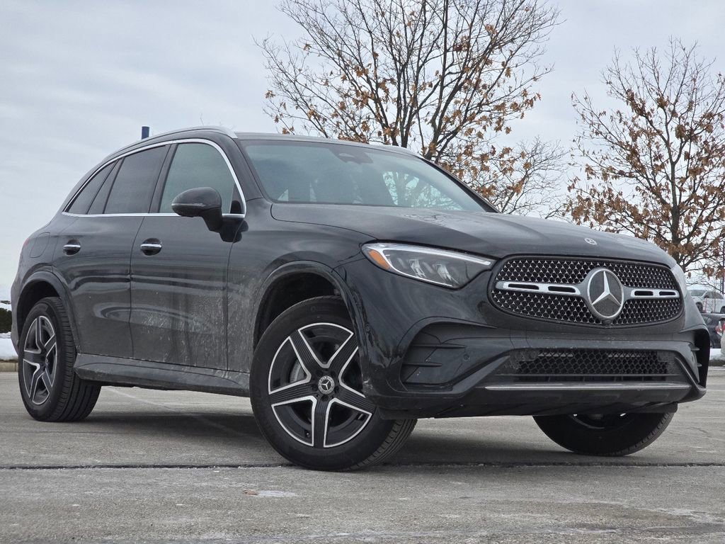 Certified 2026 Mercedes-Benz GLC 300 4MATIC image 2
