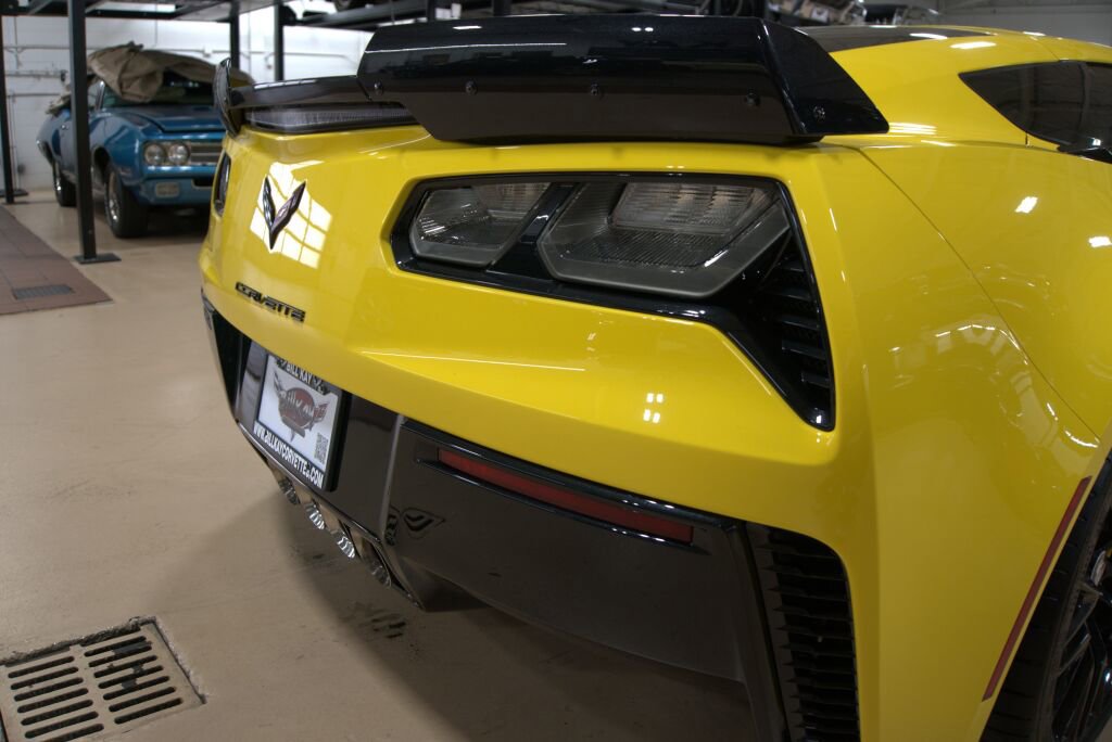 Used 2016 Chevrolet Corvette Z06 w/ 3LZ Preferred Equipment Group image 22