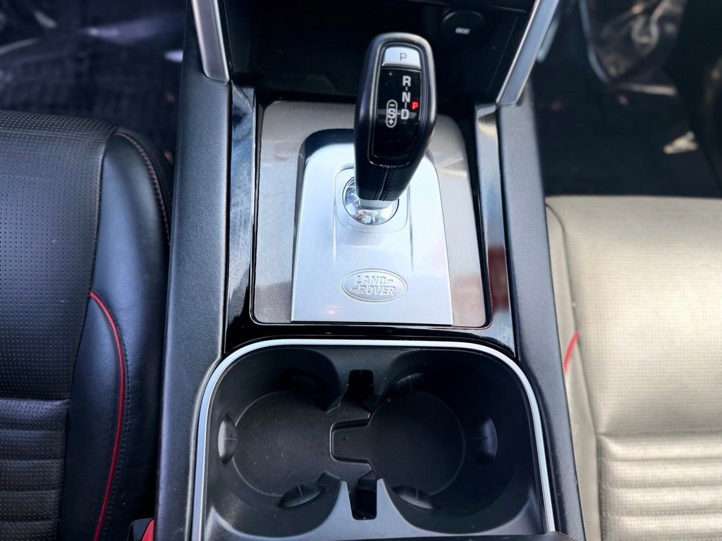 Used 2020 Land Rover Discovery Sport HSE R-Dynamic AWD/4WD image 17