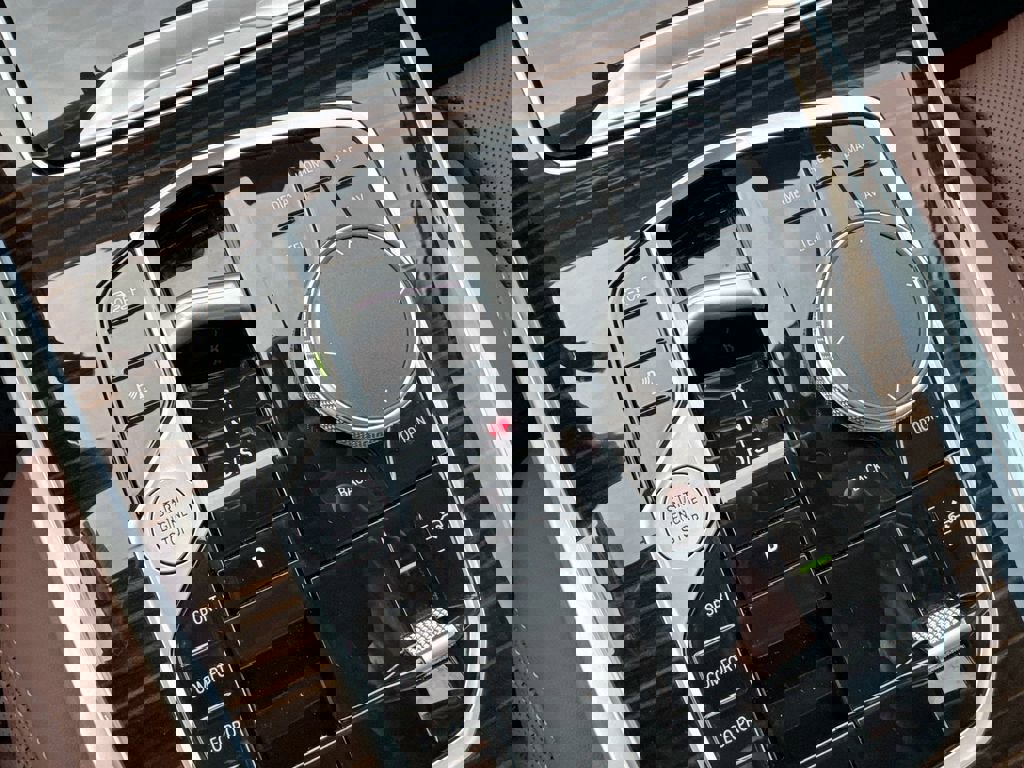 Used 2026 BMW X7 xDrive40i image 16