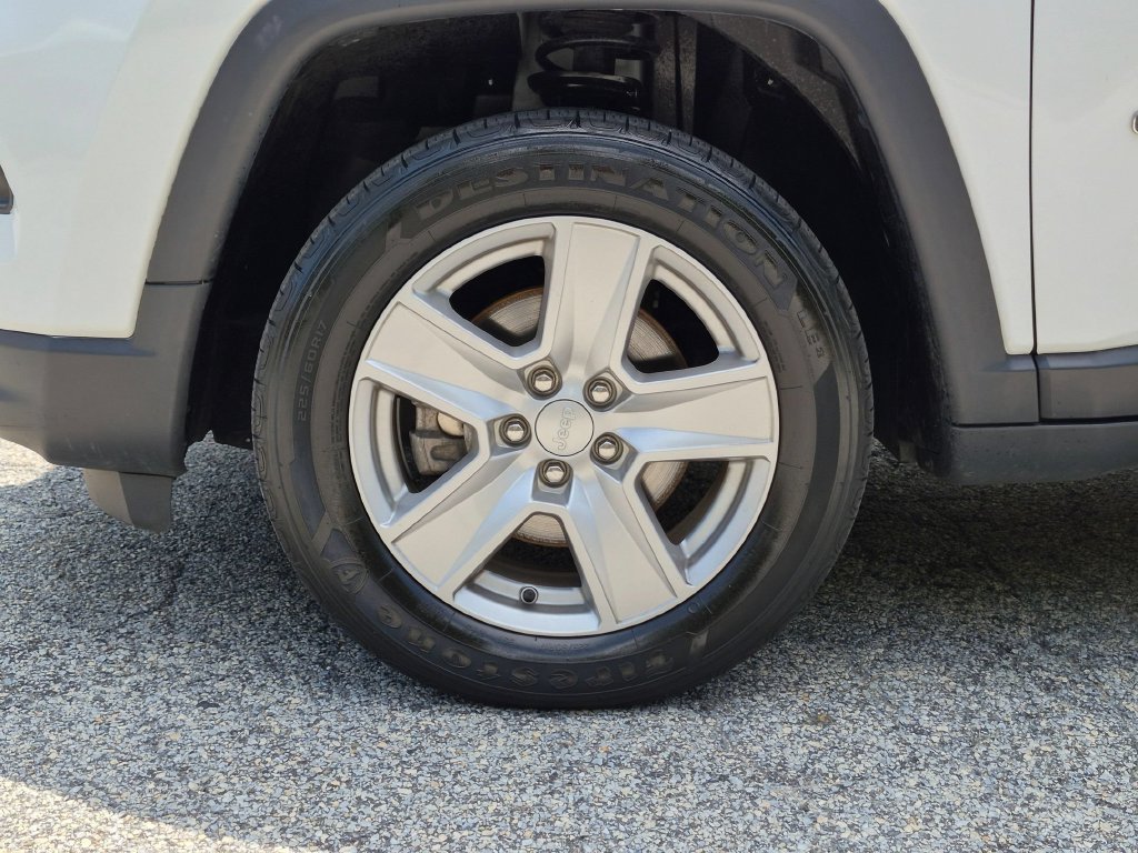 Certified 2022 Jeep Compass Latitude AWD/4WD image 25