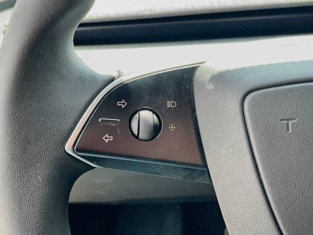 Used 2025 Tesla Model 3 Long Range RWD image 10