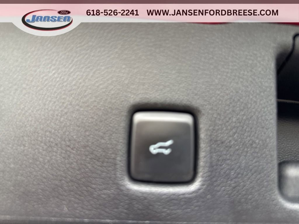 Used 2022 Ford Escape SEL w/ Technology Package image 31