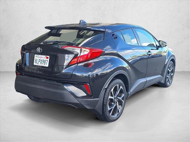 Used 2019 Toyota C-HR XLE image 5