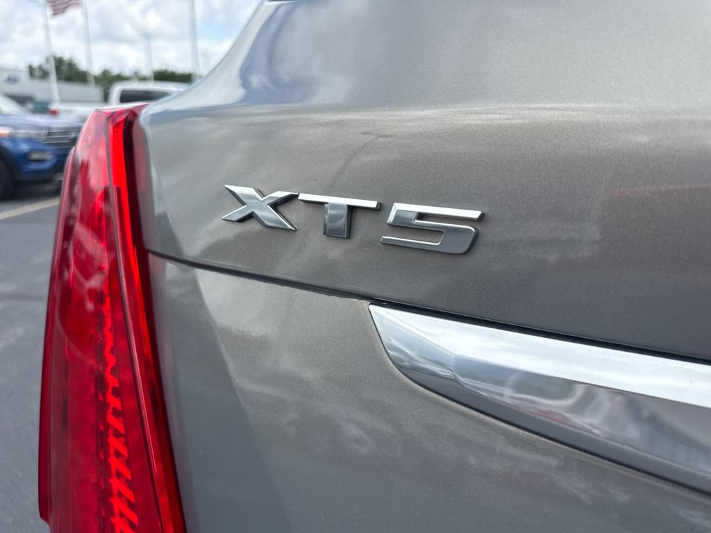 Used 2018 Cadillac XT5 AWD image 12