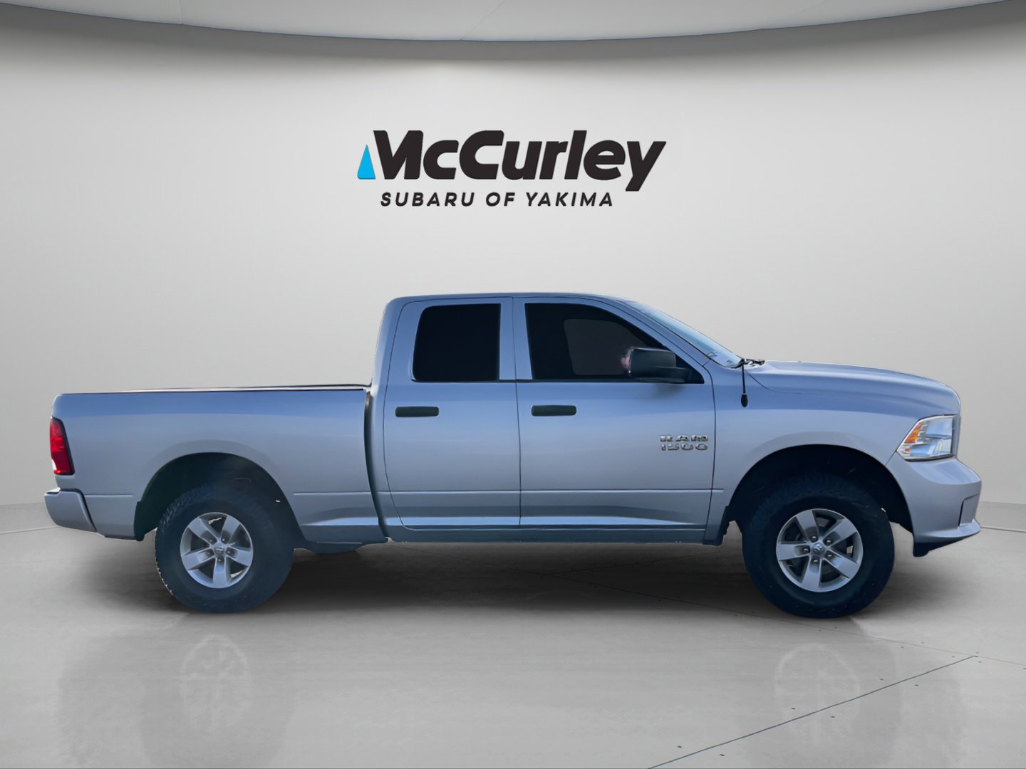Used 2017 RAM 1500 Express image 6
